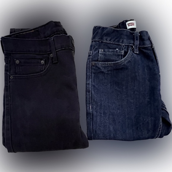 2 pairs of Levi’s pants - Picture 2 of 2